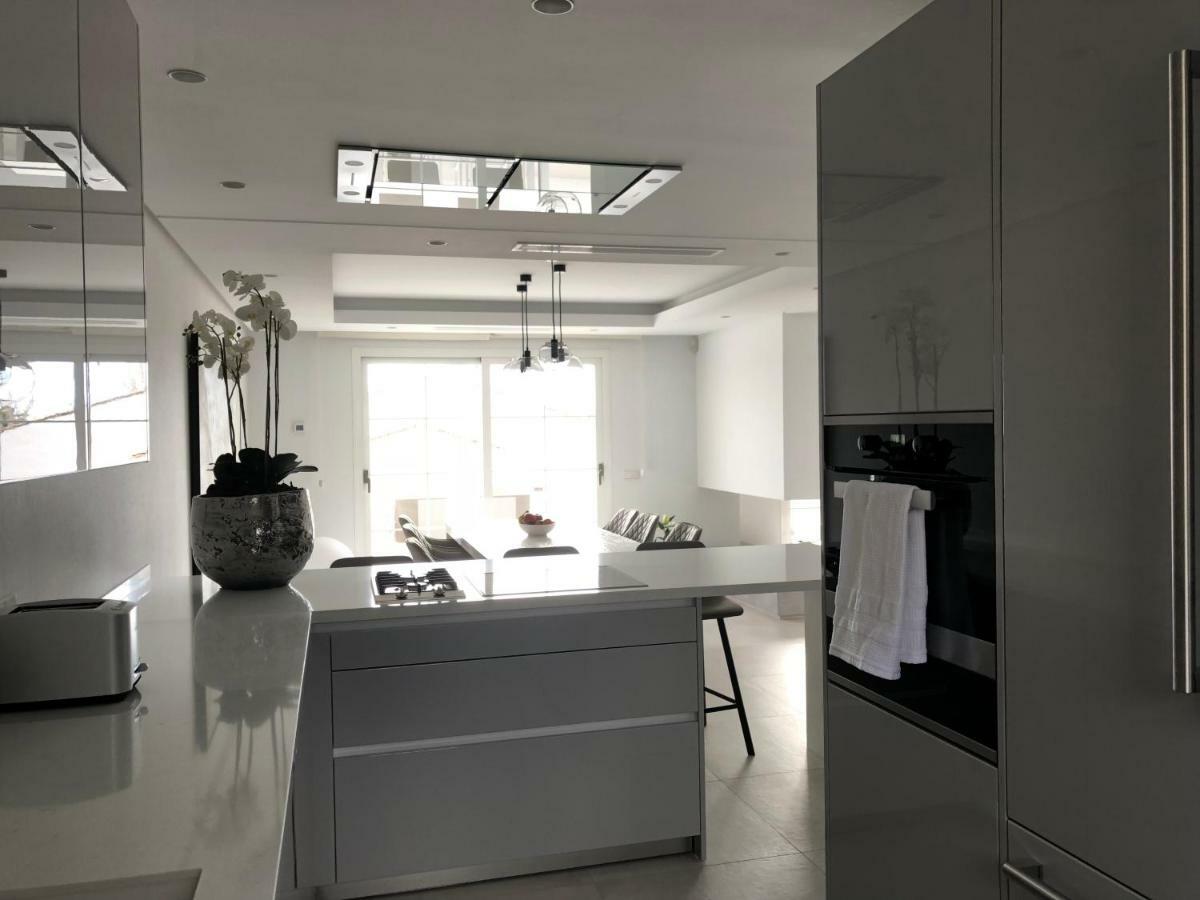 Modern Apartment Puente Romano Marbella Exteriör bild